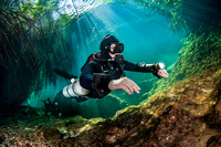 Sidemount Divers