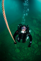 Hollis Explorer diver